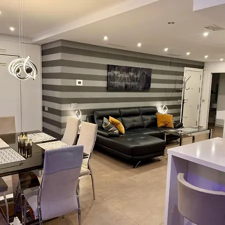 Modern Apartment In La Nogalera Torremolinos Exterior photo